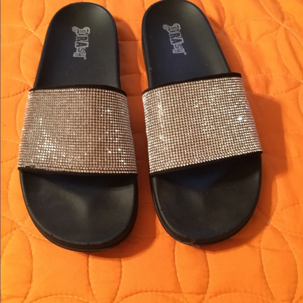 Silver Rhinestone Fiip Flps